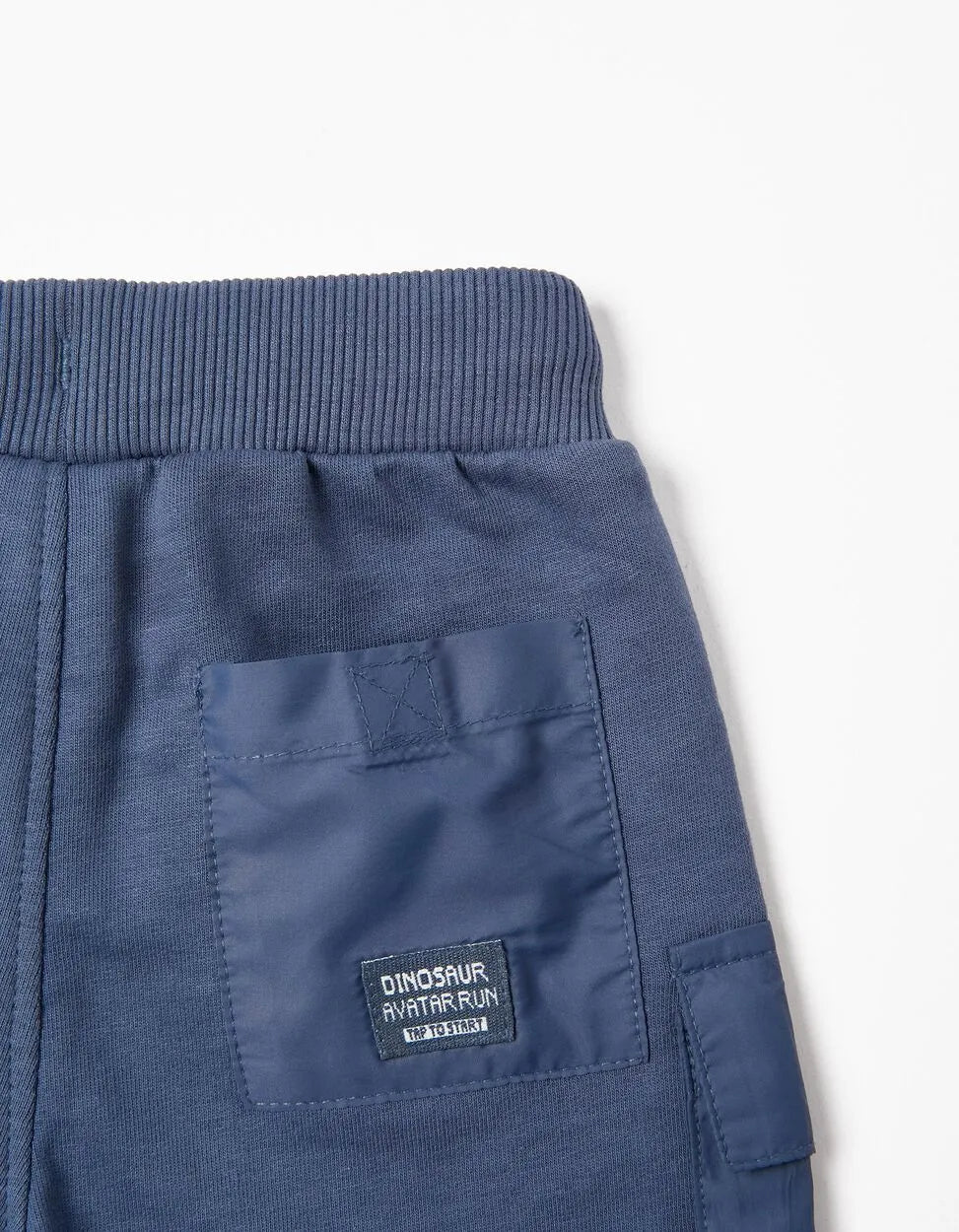 COTTON SHORTS WITH CARGO POCKET